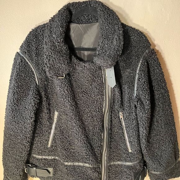 ANA Sz L Black Moto jacket faux fur curley! Zipper in front and pockets soft - Picture 1 of 6